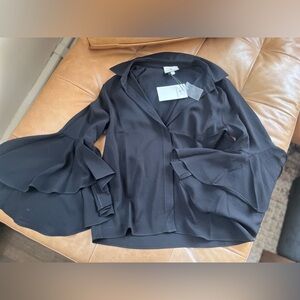 Tuckernuck Classic Black 3/4 Bell Sleeve Shirt (NWT)